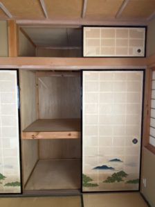 離れ2階和室収納